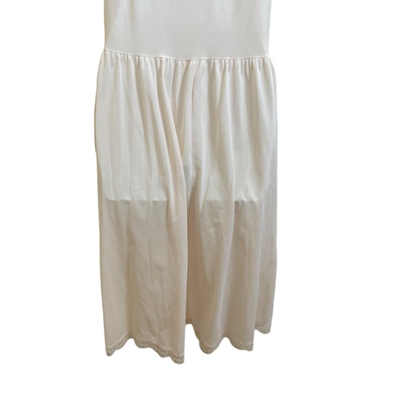 Vintage Soft Pink Lace Nightgown by Van Raalte Elegant Retro Sleepwear Size 36 - Picture 9 of 11